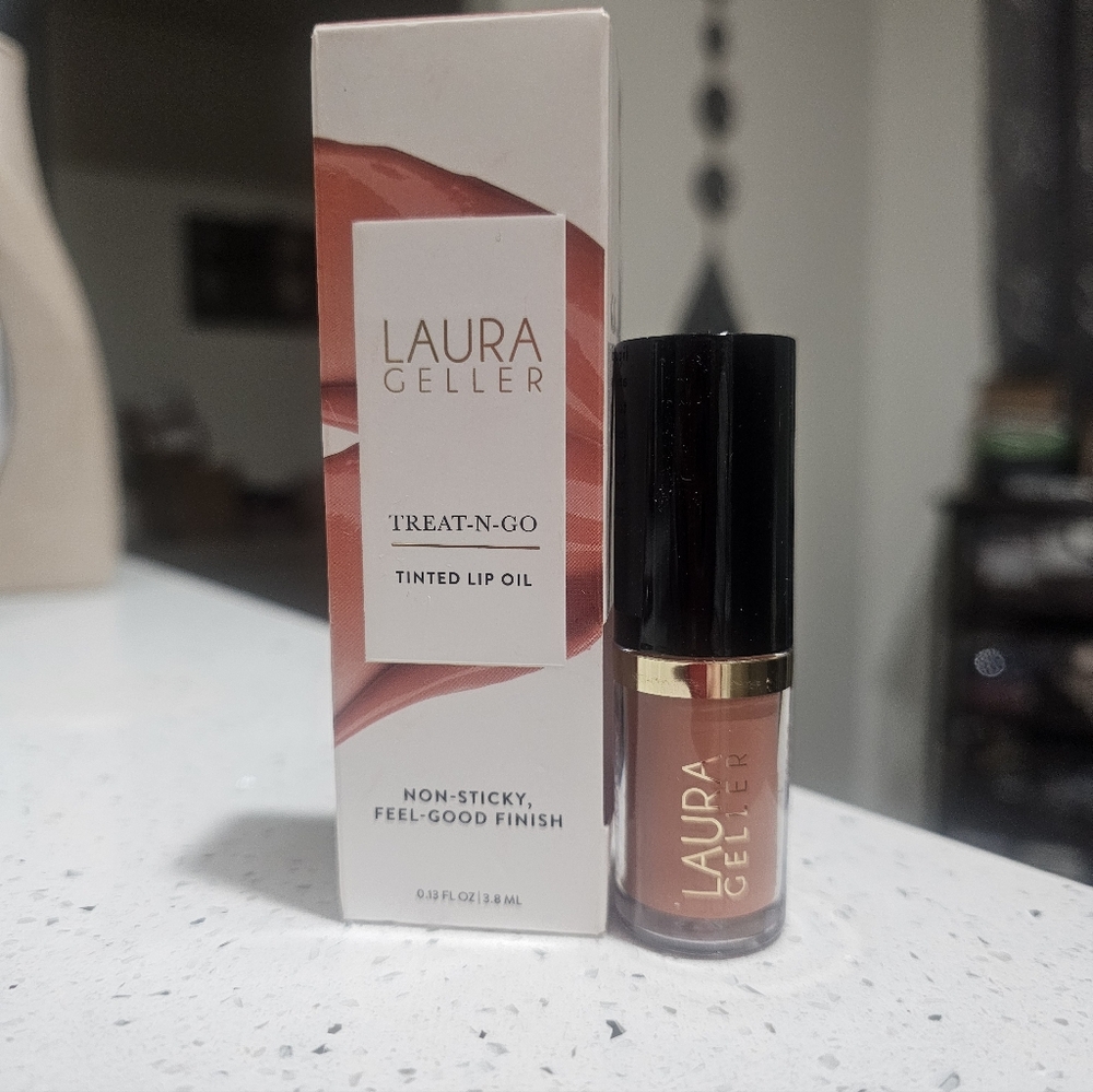 Laura Geller Treat-N-Go Tinted Lip Oil~CRUNCH TIME